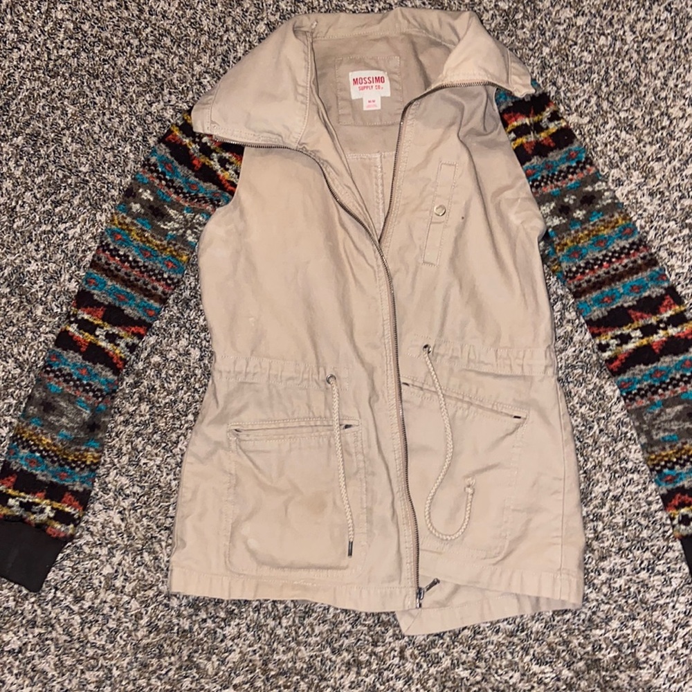 ADORABLE Jacket w Aztec Sleeves
